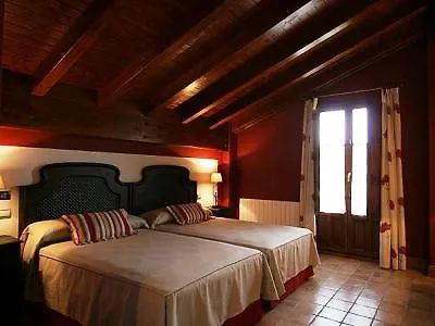 Hotel La Robleda
